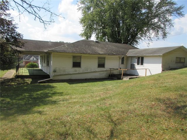 35 Pleasant Valley Rd, Buffalo Twp, PA 15323