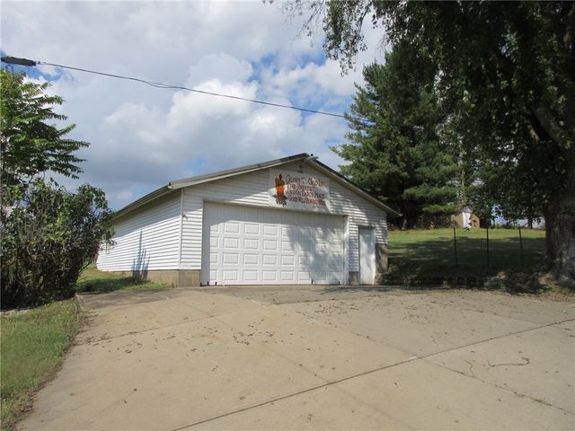 35 Pleasant Valley Rd, Buffalo Twp, PA 15323