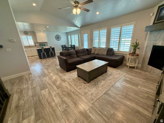 2677 W 3300 S, West Haven, UT 84401