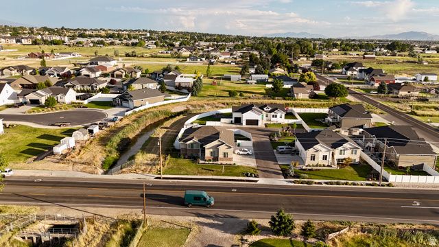 2677 W 3300 S, West Haven, UT 84401