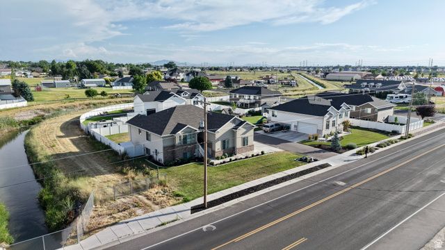 2677 W 3300 S, West Haven, UT 84401