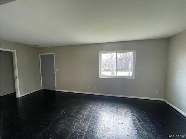 2116 Wood Street, Saginaw, MI 48638