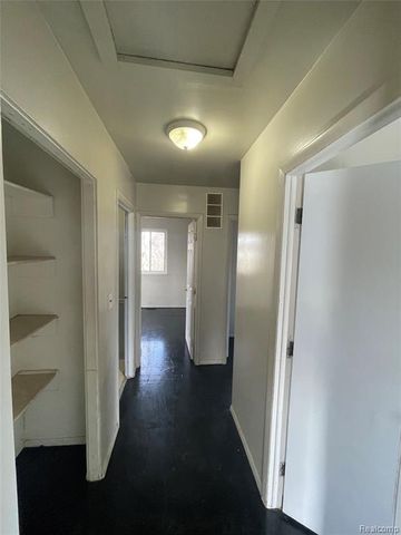 2116 Wood Street, Saginaw, MI 48638