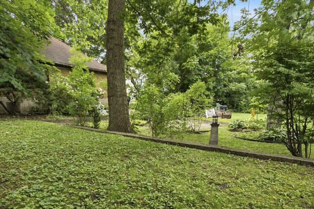 45 N Aldine Street, Elgin, IL 60123