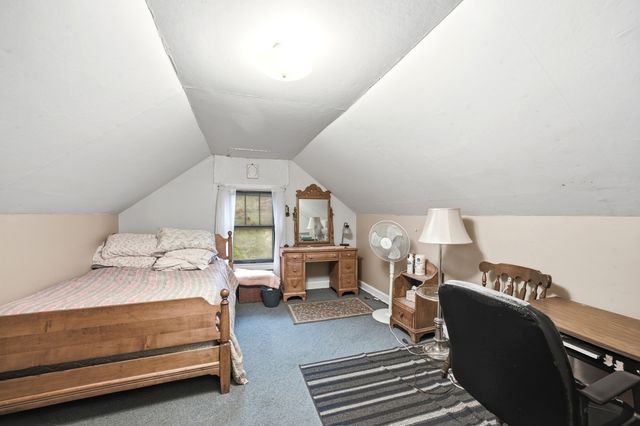 45 N Aldine Street, Elgin, IL 60123