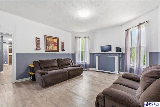 320 N Park St, Mullins, SC 29574