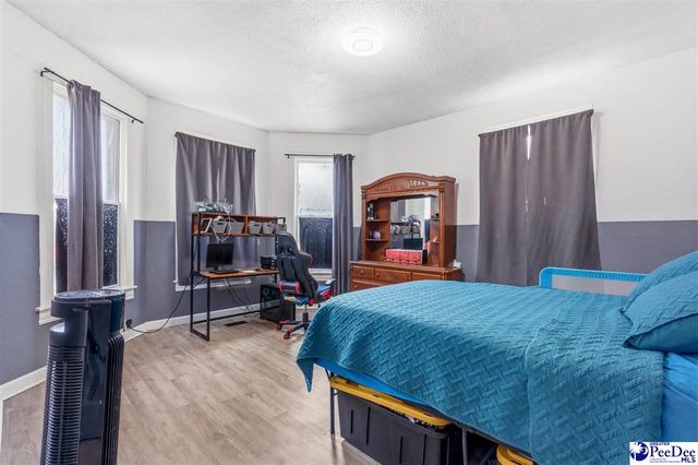 320 N Park St, Mullins, SC 29574