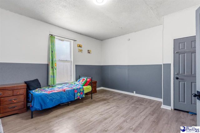 320 N Park St, Mullins, SC 29574