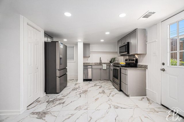 3515 Winnie Street, Galveston, TX 77550