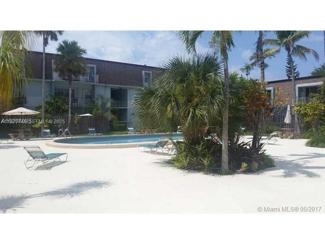 9651 SW 77th Ave 304E, Miami, FL 33156