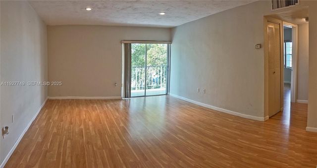 9651 SW 77th Ave 304E, Miami, FL 33156