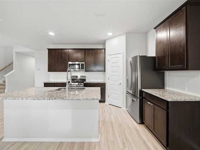60 Bent Trail LN, Georgetown, TX 78628