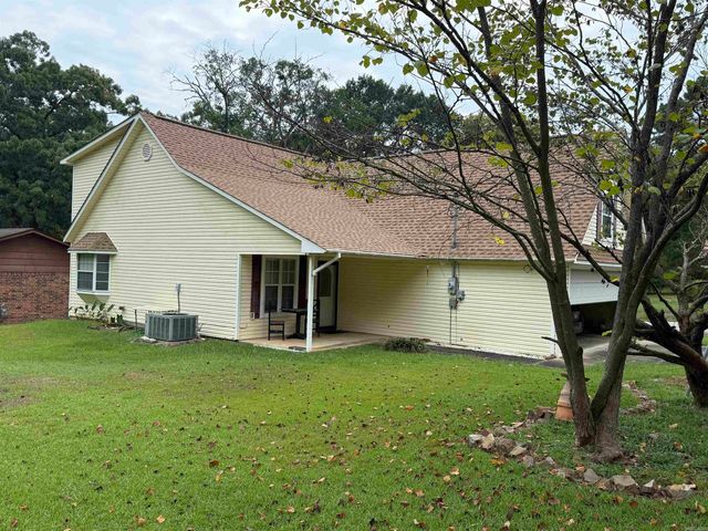 514 W Shepherd Street, Nashville, AR 71852