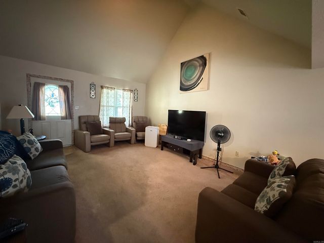 514 W Shepherd Street, Nashville, AR 71852