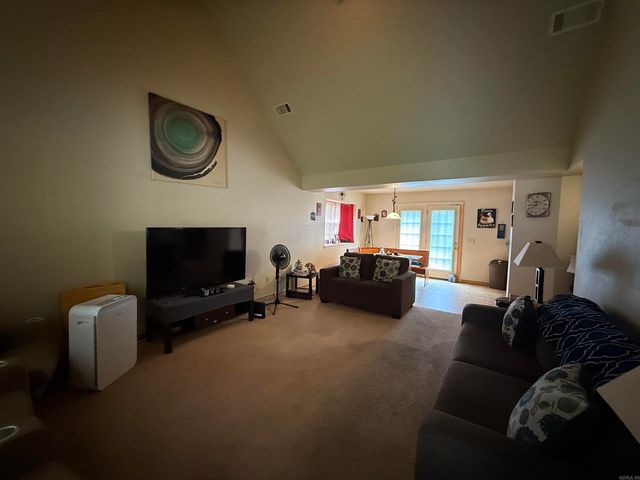 514 W Shepherd Street, Nashville, AR 71852