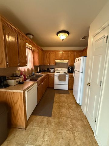 514 W Shepherd Street, Nashville, AR 71852