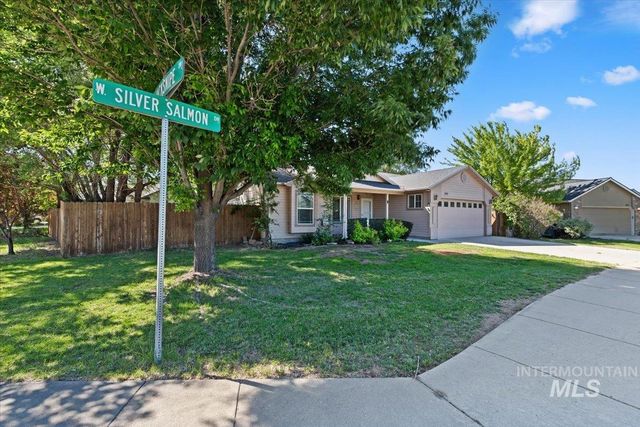 1397 W Silver Salmon Dr, Meridian, ID 83642