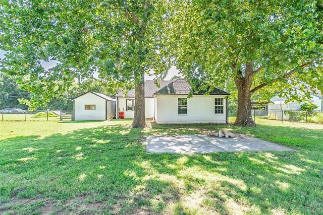 813 SW 4th Street, Jones, OK 73049