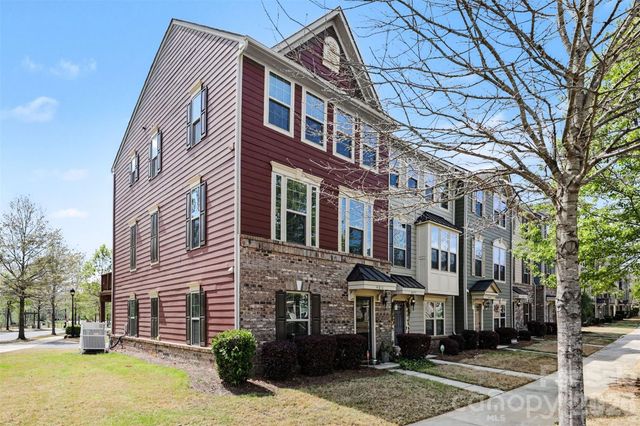 4011 Zilker Park Drive, Charlotte, NC 28217