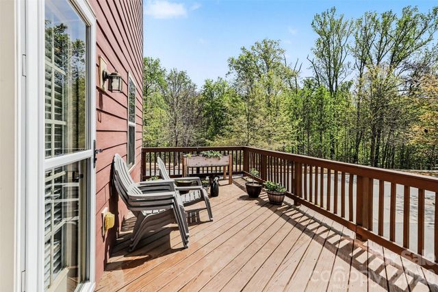 4011 Zilker Park Drive, Charlotte, NC 28217