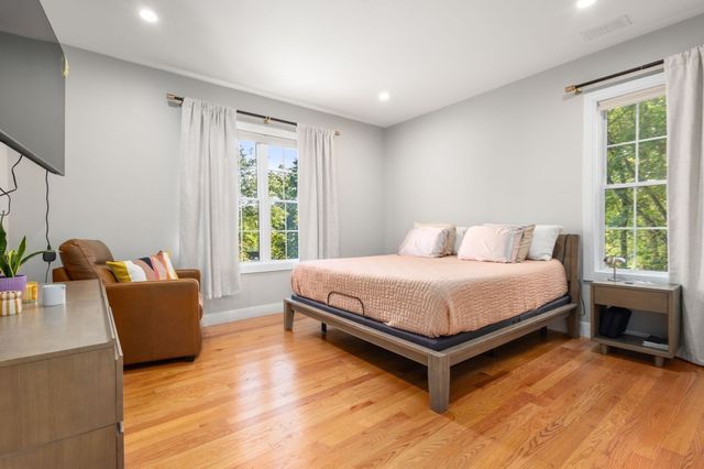 178 Robertson St 2, Quincy, MA 02169