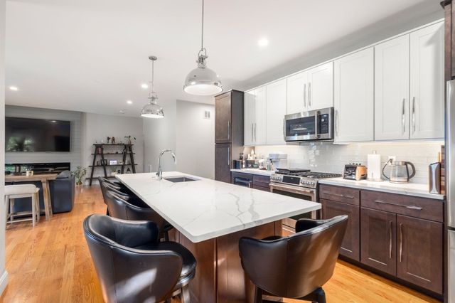 178 Robertson St 2, Quincy, MA 02169