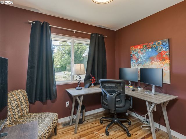 7913 Se CLACKAMAS Rd, Milwaukie, OR 97267