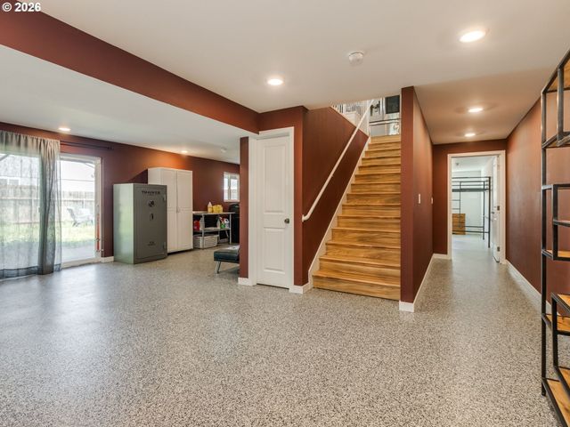 7913 Se CLACKAMAS Rd, Milwaukie, OR 97267