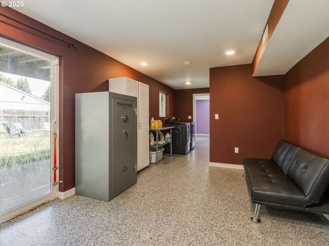 7913 Se CLACKAMAS Rd, Milwaukie, OR 97267
