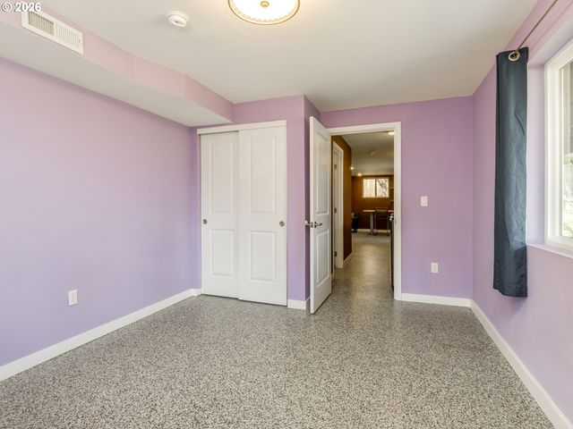7913 Se CLACKAMAS Rd, Milwaukie, OR 97267