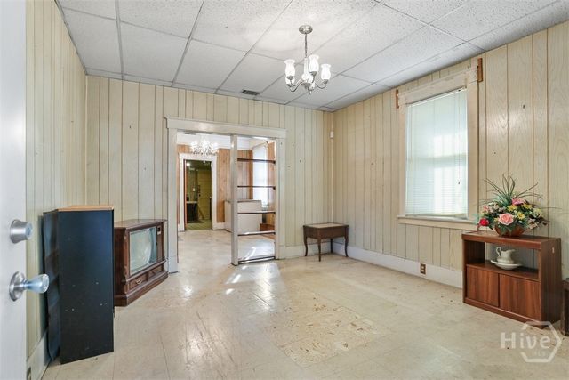 607 Seiler Avenue, Savannah, GA 31405