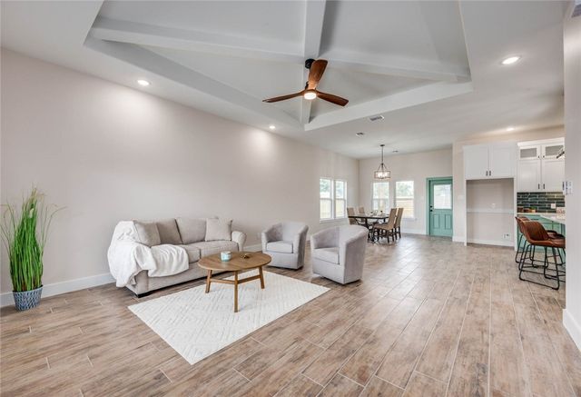 2509 Luzius Dr, Corpus Christi, TX 78418