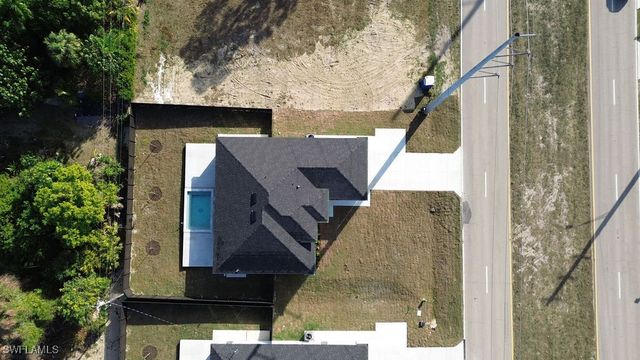 405 Kismet PKWY E, Cape Coral, FL 33909