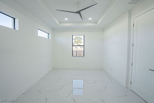 405 Kismet PKWY E, Cape Coral, FL 33909