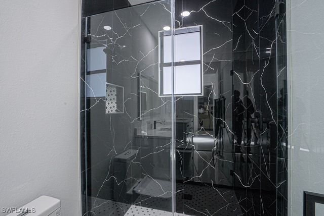 405 Kismet PKWY E, Cape Coral, FL 33909