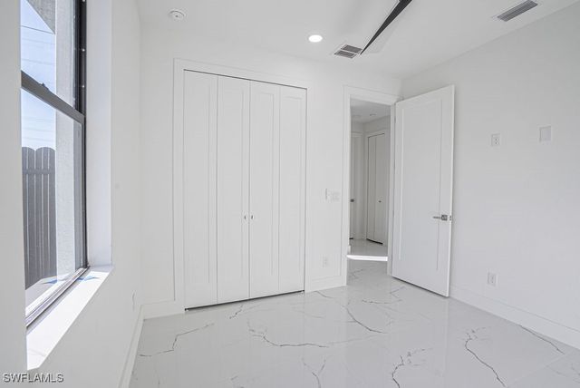 405 Kismet PKWY E, Cape Coral, FL 33909