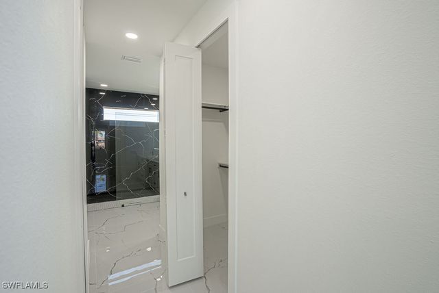 405 Kismet PKWY E, Cape Coral, FL 33909