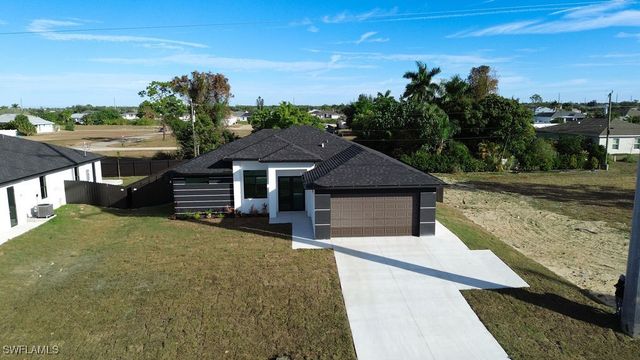 405 Kismet PKWY E, Cape Coral, FL 33909