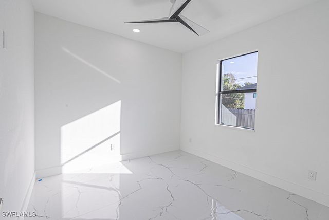 405 Kismet PKWY E, Cape Coral, FL 33909