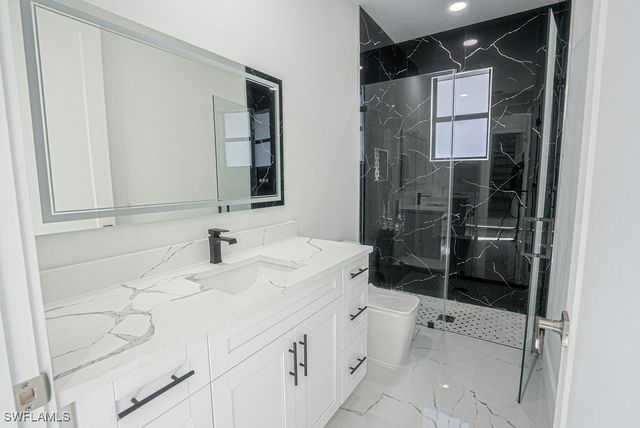 405 Kismet PKWY E, Cape Coral, FL 33909