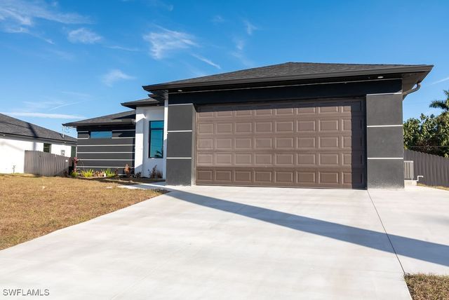 405 Kismet PKWY E, Cape Coral, FL 33909