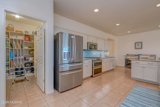 38676 S Running Roses Lane, Tucson, AZ 85739