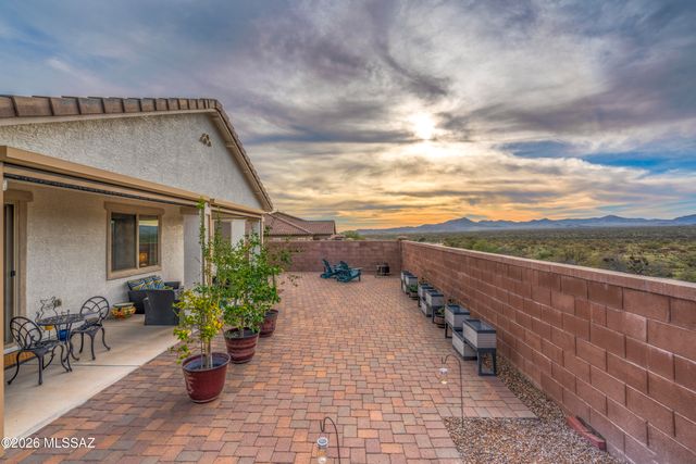 38676 S Running Roses Lane, Tucson, AZ 85739