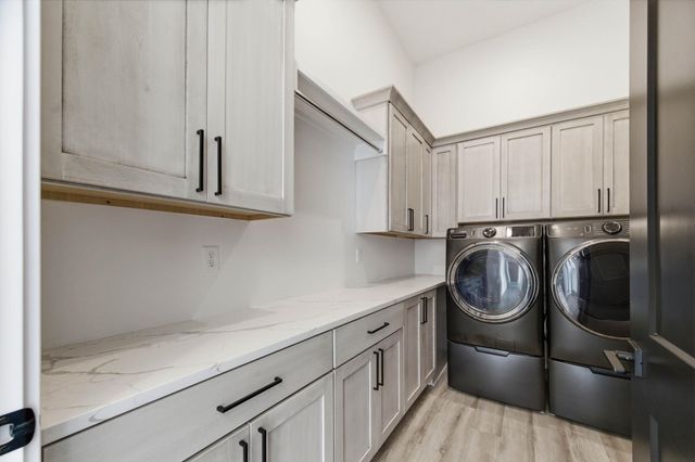 19970 W Hickory St, Goddard, KS 67052