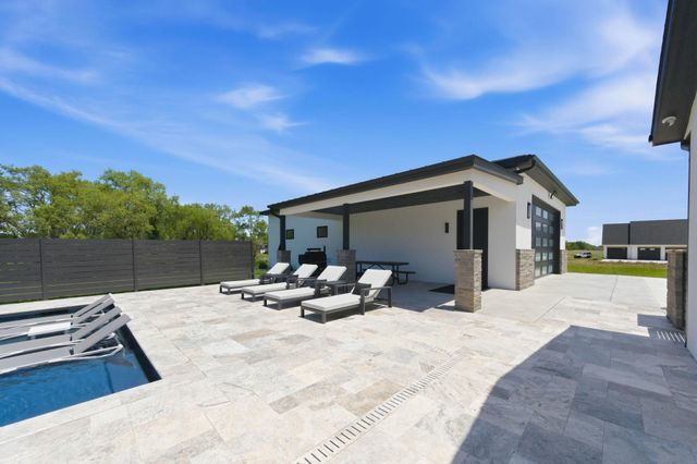 19970 W Hickory St, Goddard, KS 67052