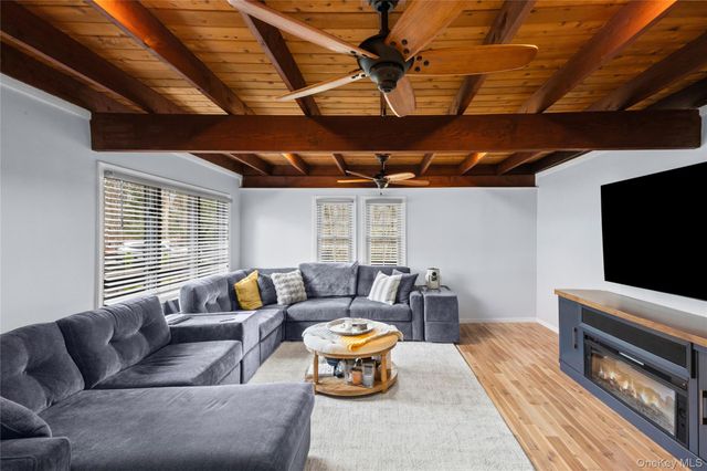 28 Old Cow Path, Miller Place, NY 11764