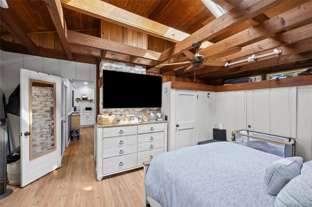 28 Old Cow Path, Miller Place, NY 11764