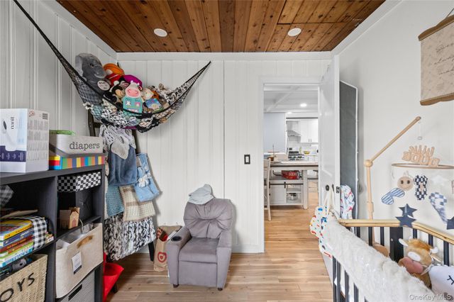 28 Old Cow Path, Miller Place, NY 11764