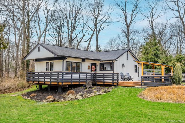 28 Old Cow Path, Miller Place, NY 11764