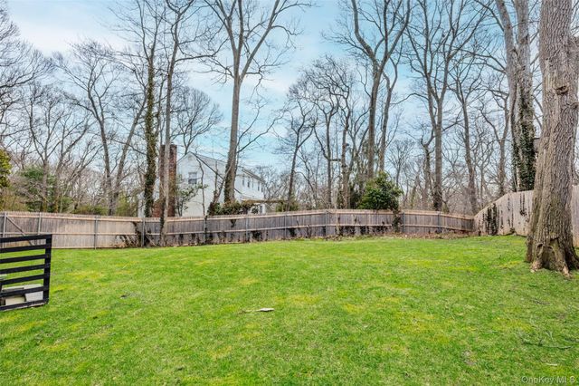 28 Old Cow Path, Miller Place, NY 11764